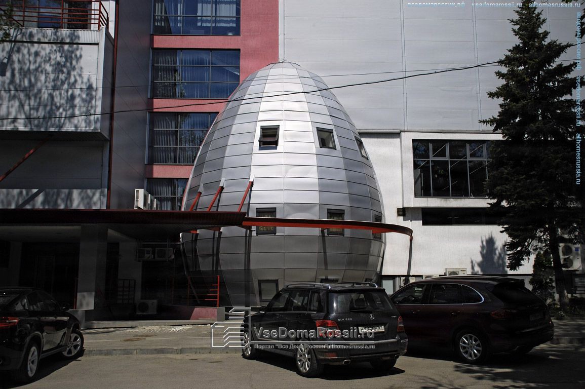 Rostov-on-Don. Capsule for emergency evacuation from the earth is provided here for the very important visitors of the building
