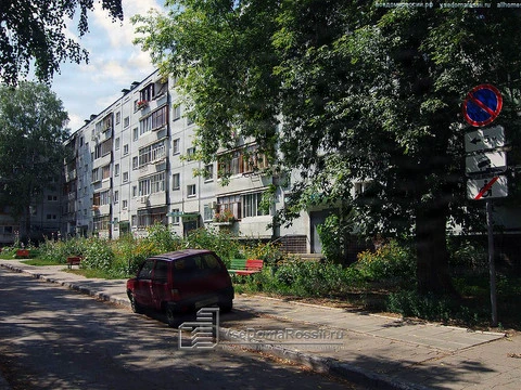 Togliatti. Just imagine what efforts it has taken for disabled person to regain the part of sidewalk!