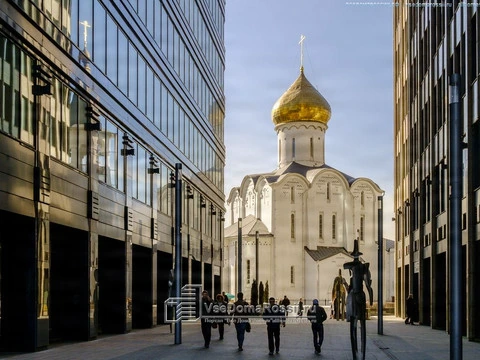 Tverskoy district, Moscow city. Здесь живут великаны.