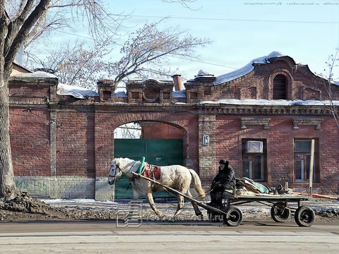 Samara. Уже совсем становятся редкими такие кадры в центре Самары. Февраль 2012.
