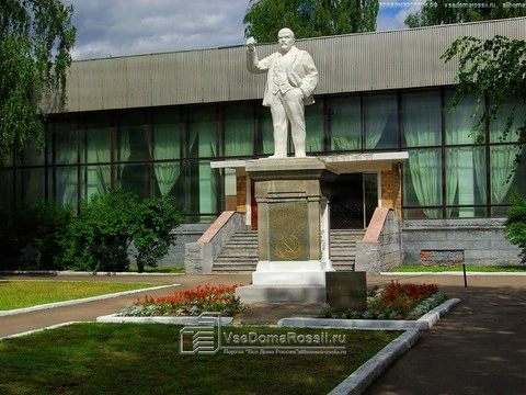 Noginsk. The first monument to Vladimir Lenin in the world, which was fixed up on January, 22nd, 1924 – the day after Lenin’s death
