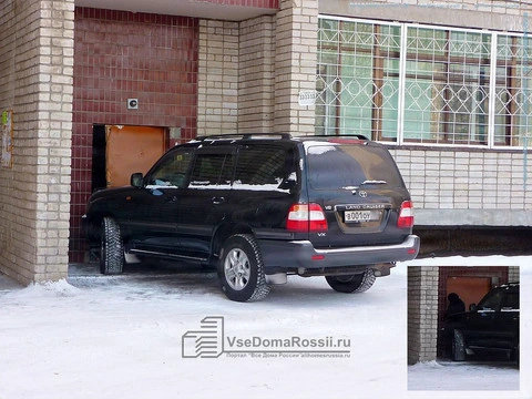 Chita. There is a bitter frost, so a good owner put his car not far from the house. It’s a pity that this entrance hall has the only such place for parking!
