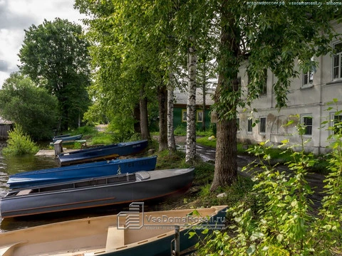Ostashkov. Residents of the house have no parking trouble